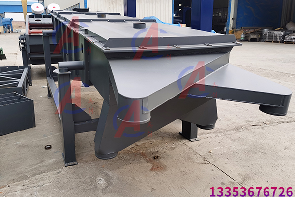 烘干沙三層直線篩分機